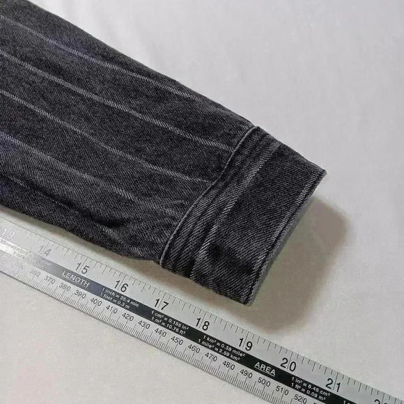 Pascun  crop jean jacket. Ladies size M/L - Picture 6 of 6